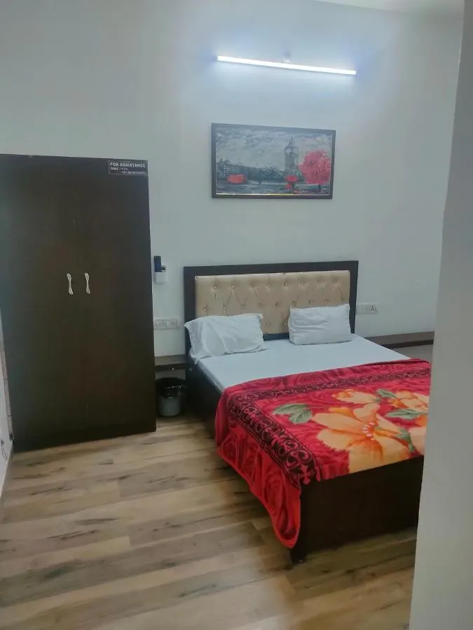 Hotel Khubsaras Palace By Chhabra'S Agra